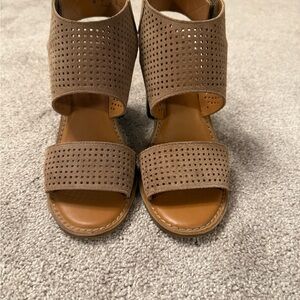 FRANCO SARTO. Brown Block Heel Sandals.